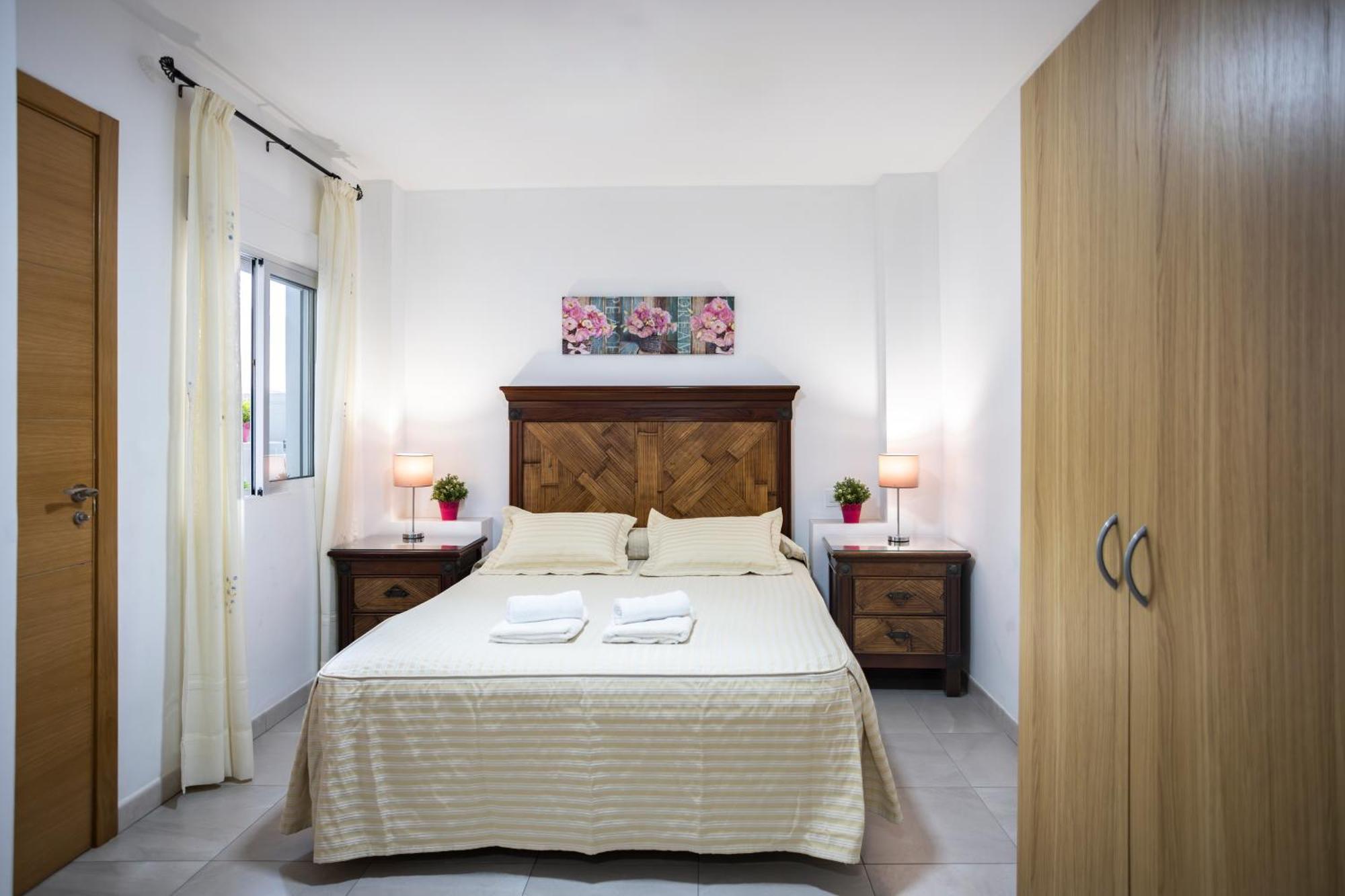 Apartamento Rosa フエンヒロラ エクステリア 写真